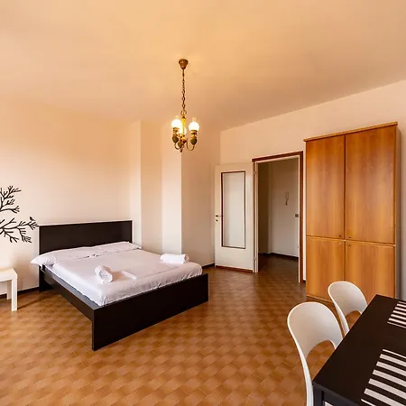 Regolo House 3* Perledo